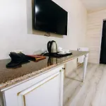 Hotel Diamond Black