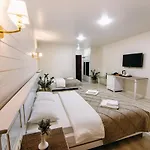 Diamond Black Hotel 4*