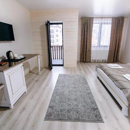 Diamond Black 4* Boekovel