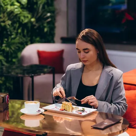 Hotel Diamond Black 4*