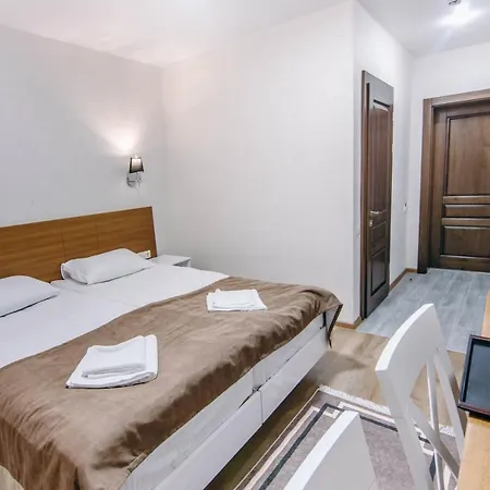 Hotel Diamond Black Bukowel